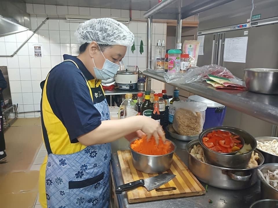 92913B33-0E15-4F3A-8DF6-A657350D3084