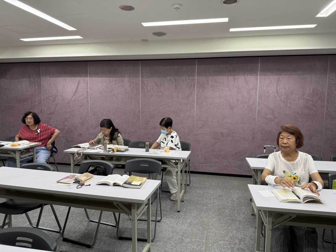8D515690-BC23-4197-BE6C-575F6AFD1D9E