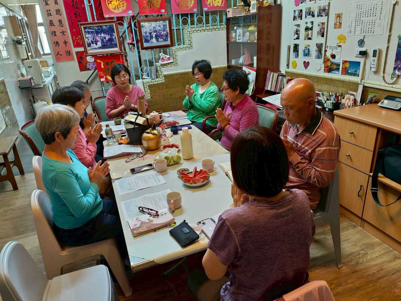 LINE_ALBUM_2926318拱辰讀書會暨會長慶生會_260325_6