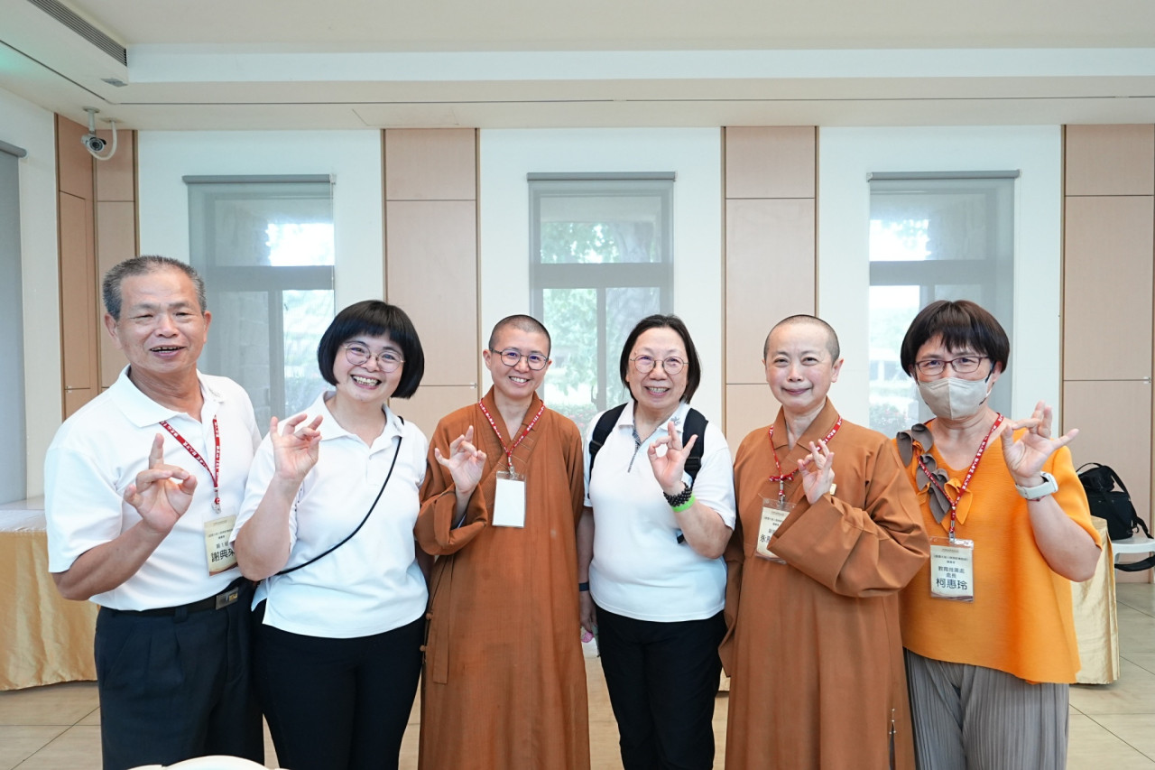 三位幹部及副館永融法師