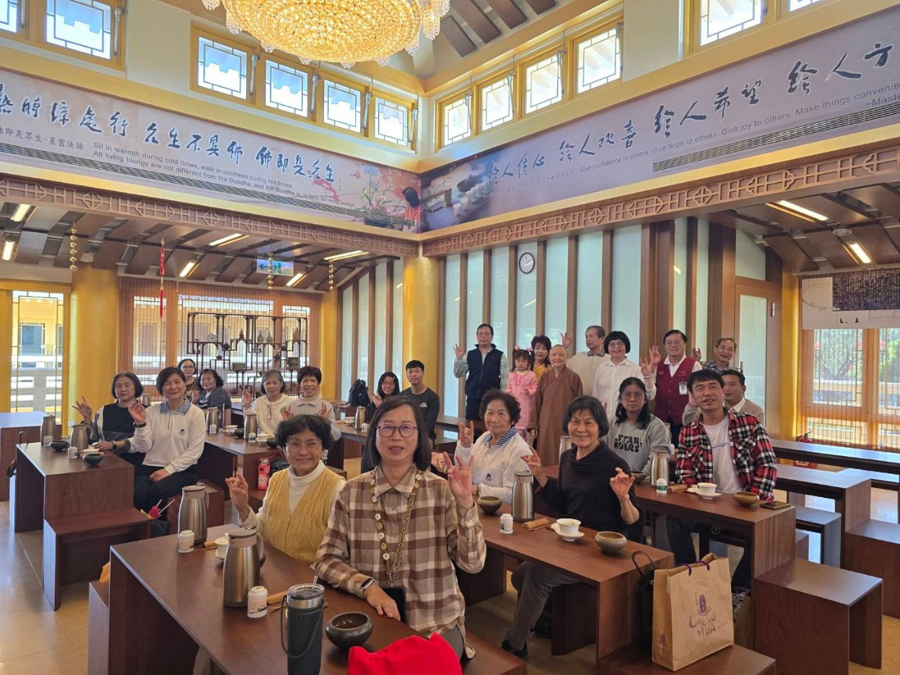 LINE_ALBUM_20250216雲岡石窟_茶禪體驗_250216_68