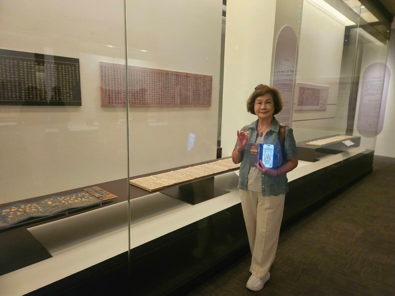 LINE_ALBUM_20241016佛陀館法華經特展讀書會_241016_4