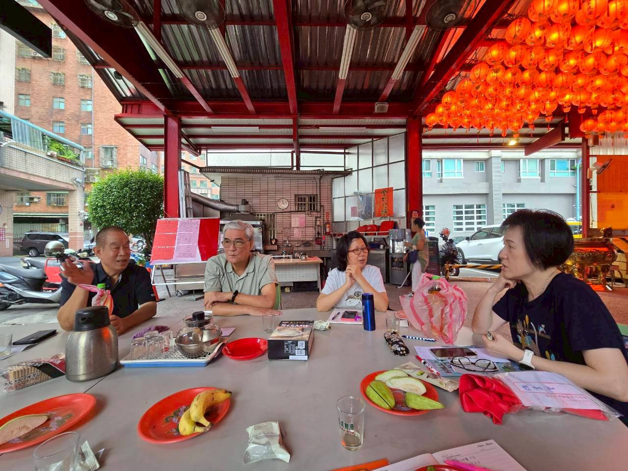 LINE_ALBUM_1140912讀書會（微笑）_250914_18